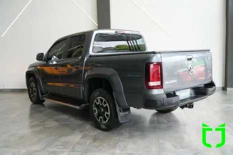 VOLKSWAGEN Amarok 3.0 V6 CABINE DUPLA COMFORT 4X4 TURBO INTERCOOLER AUTOM�TICO, Foto 4