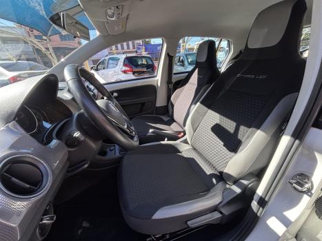 VOLKSWAGEN Cross UP 1.0 12V 4P TSI FLEX, Foto 10