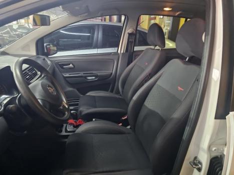 VOLKSWAGEN Crossfox 1.6 4P FLEX I-MOTION AUTOMATIZADO, Foto 3