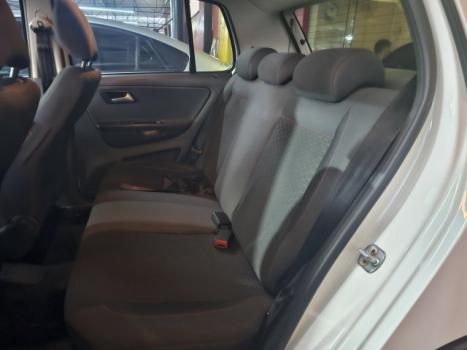 VOLKSWAGEN Crossfox 1.6 4P FLEX I-MOTION AUTOMATIZADO, Foto 4