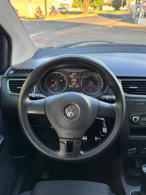 VOLKSWAGEN Crossfox 1.6 4P FLEX, Foto 11