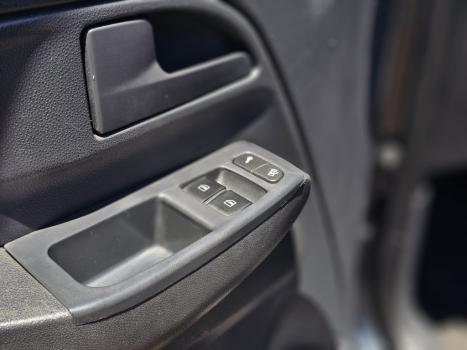 VOLKSWAGEN Fox 1.0, Foto 10