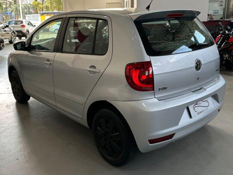 VOLKSWAGEN Fox 1.6 4P BLUEMOTION FLEX, Foto 2 VOLKSWAGEN Fox 1.6 4P BLUEMOTION FLEX, Foto 2