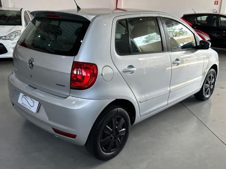VOLKSWAGEN Fox 1.6 4P BLUEMOTION FLEX, Foto 4 VOLKSWAGEN Fox 1.6 4P BLUEMOTION FLEX, Foto 4