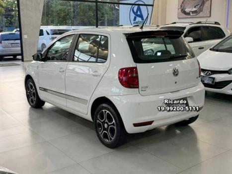 VOLKSWAGEN Fox 1.6 4P SELEÇÃO FLEX, Foto 3 VOLKSWAGEN Fox 1.6 4P SELEÇÃO FLEX, Foto 3
