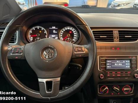 VOLKSWAGEN Fox 1.6 4P SELEÇÃO FLEX, Foto 6 VOLKSWAGEN Fox 1.6 4P SELEÇÃO FLEX, Foto 6
