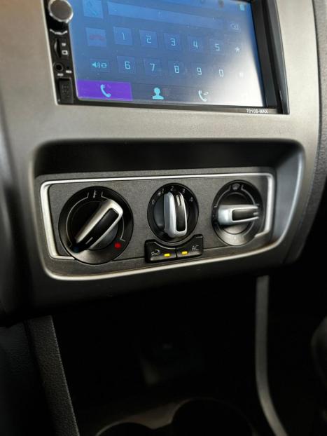 VOLKSWAGEN Fox 1.6 4P FLEX, Foto 12