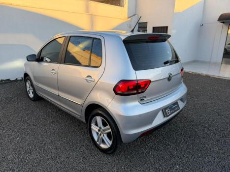 VOLKSWAGEN Fox 1.6 4P HIGHLINE FLEX, Foto 4