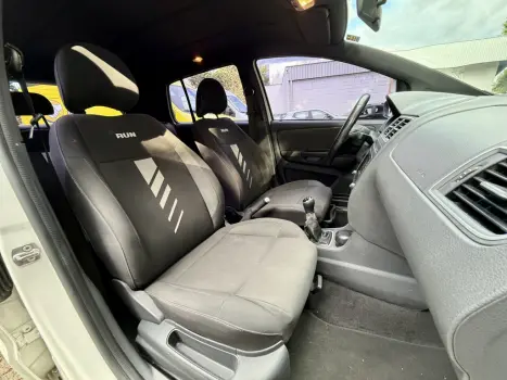 VOLKSWAGEN Fox 1.6 4P RUN FLEX, Foto 10