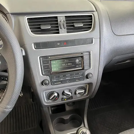 VOLKSWAGEN Fox 1.6 4P FLEX, Foto 12