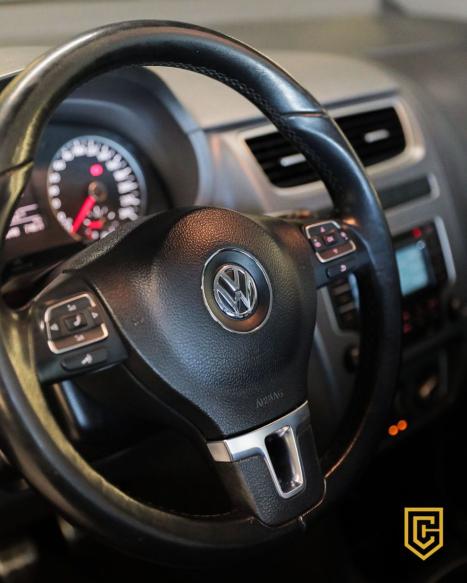 VOLKSWAGEN Fox 1.6 4P HIGHLINE FLEX, Foto 13