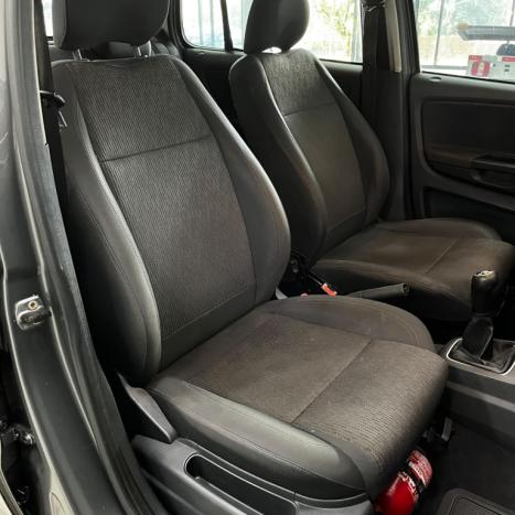 VOLKSWAGEN Fox 1.6 4P FLEX, Foto 15