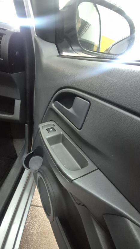 VOLKSWAGEN Fox 1.6 4P PLUS FLEX, Foto 5