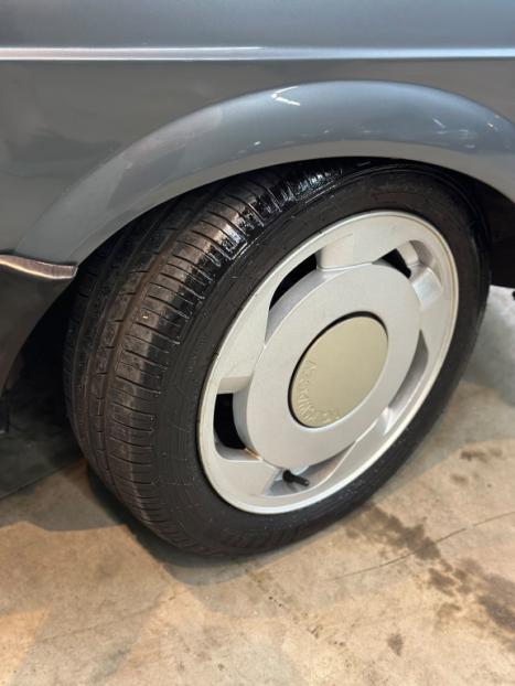 VOLKSWAGEN Gol 1.8 GTS, Foto 2