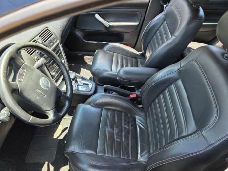 VOLKSWAGEN Golf 2.0 4P FLEX SPORTLINE AUTOM�TICO, Foto 5