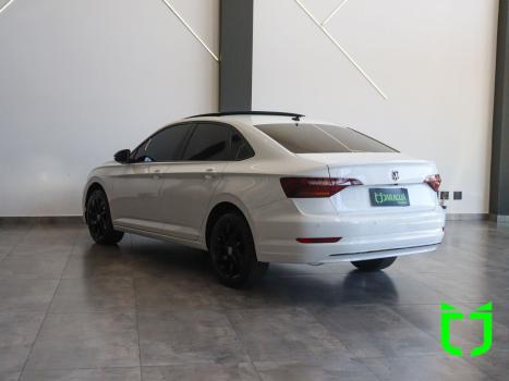 VOLKSWAGEN Jetta 1.4 16V 4P TSI CONFORTLINE AUTOMÁTICO, Foto 4 VOLKSWAGEN Jetta 1.4 16V 4P TSI CONFORTLINE AUTOMÁTICO, Foto 4