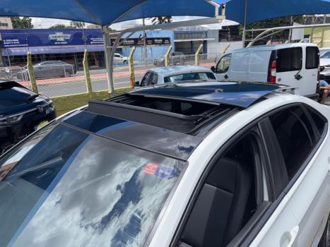 VOLKSWAGEN Jetta 1.4 4P 250 TSI R-LINE AUTOMTICO, Foto 9