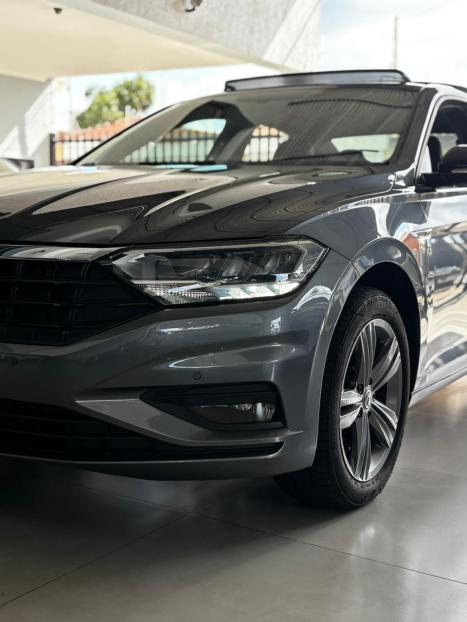 VOLKSWAGEN Jetta 1.4 4P 250 TSI R-LINE AUTOMTICO, Foto 3