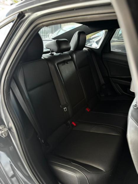 VOLKSWAGEN Jetta 1.4 4P 250 TSI R-LINE AUTOMTICO, Foto 18