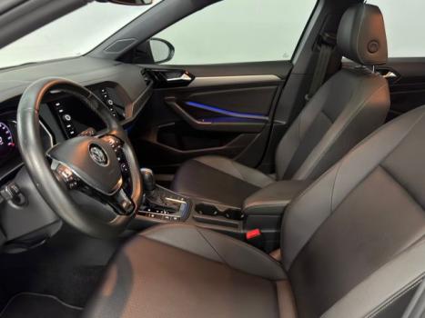 VOLKSWAGEN Jetta 1.4 4P 250 TSI R-LINE AUTOM�TICO, Foto 5