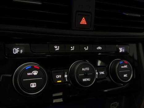 VOLKSWAGEN Jetta 1.4 4P 250 TSI R-LINE AUTOM�TICO, Foto 13