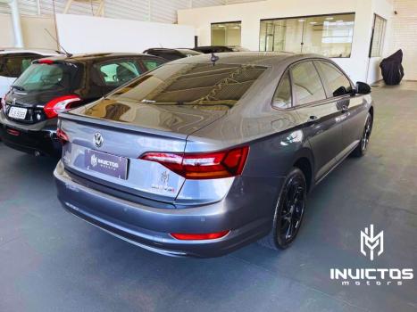 VOLKSWAGEN Jetta 1.4 4P 250 TSI TURBO COMFORTLINE AUTOM�TICO, Foto 4