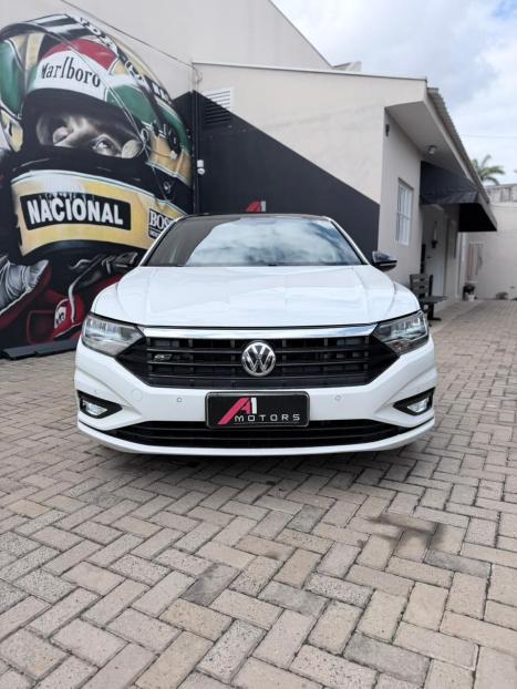 VOLKSWAGEN Jetta 1.4 4P 250 TSI R-LINE AUTOM�TICO, Foto 3