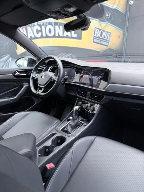 VOLKSWAGEN Jetta 1.4 4P 250 TSI R-LINE AUTOM�TICO, Foto 21