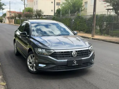 VOLKSWAGEN Jetta 1.4 4P 250 TSI TURBO COMFORTLINE AUTOM�TICO, Foto 3