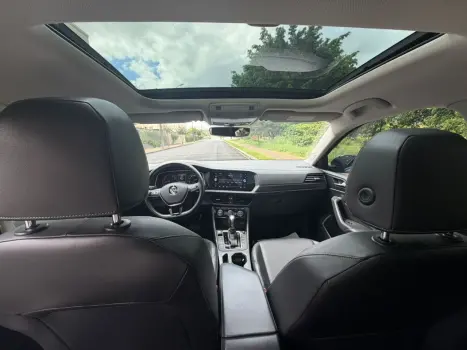 VOLKSWAGEN Jetta 1.4 4P 250 TSI TURBO COMFORTLINE AUTOM�TICO, Foto 5