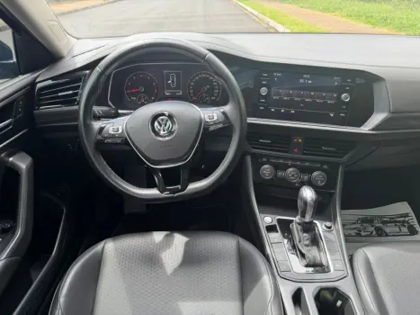 VOLKSWAGEN Jetta 1.4 4P 250 TSI TURBO COMFORTLINE AUTOM�TICO, Foto 6