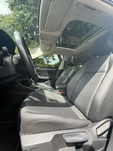 VOLKSWAGEN Jetta 1.4 4P 250 TSI TURBO COMFORTLINE AUTOM�TICO, Foto 7