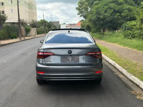 VOLKSWAGEN Jetta 1.4 4P 250 TSI TURBO COMFORTLINE AUTOM�TICO, Foto 9