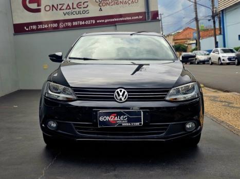 VOLKSWAGEN Jetta 2.0 4P CONFORTLINE FLEX, Foto 2 VOLKSWAGEN Jetta 2.0 4P CONFORTLINE FLEX, Foto 2