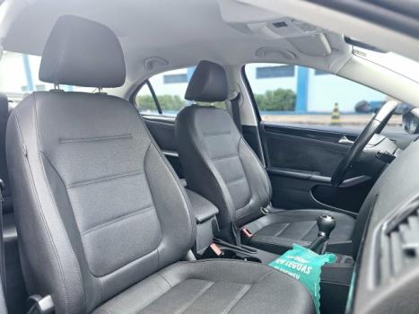 VOLKSWAGEN Jetta 2.0 4P CONFORTLINE FLEX, Foto 7 VOLKSWAGEN Jetta 2.0 4P CONFORTLINE FLEX, Foto 7