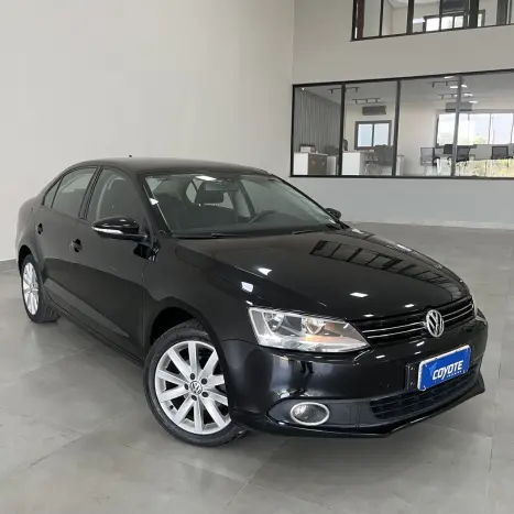VOLKSWAGEN Jetta 2.0 4P FLEX CONFORTLINE TIPTRONIC AUTOMTICO, Foto 3