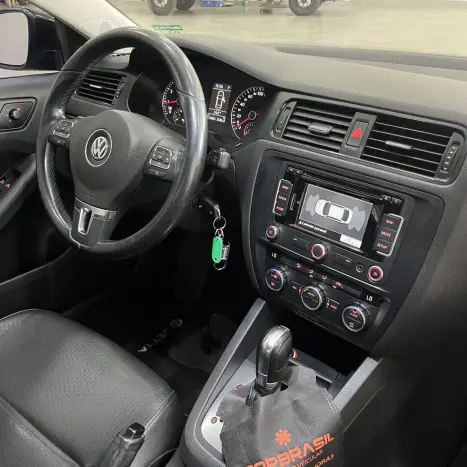 VOLKSWAGEN Jetta 2.0 4P FLEX CONFORTLINE TIPTRONIC AUTOMTICO, Foto 9