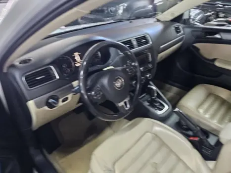 VOLKSWAGEN Jetta 2.0 4P TSI HIGHLINE 211 CV AUTOM�TICO, Foto 3