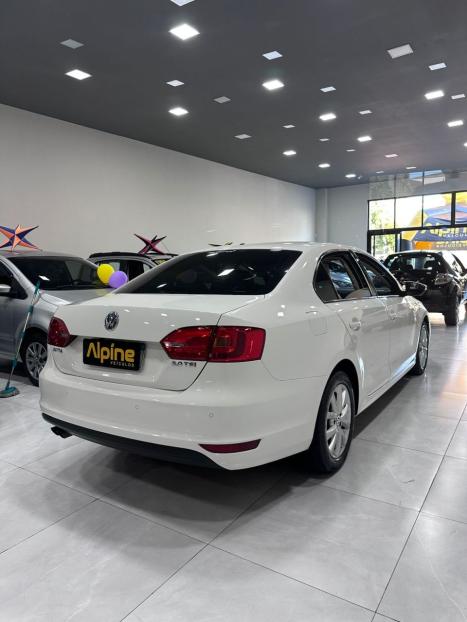 VOLKSWAGEN Jetta 2.0 4P COMFORTLINE FLEX, Foto 6