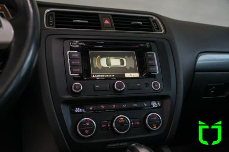 VOLKSWAGEN Jetta 2.0 4P TSI HIGHLINE 211 CV AUTOM�TICO, Foto 13