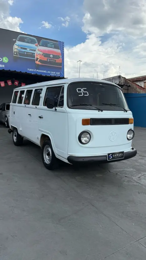 VOLKSWAGEN Kombi 1.6 STD 9 LUGARES, Foto 3 VOLKSWAGEN Kombi 1.6 STD 9 LUGARES, Foto 3