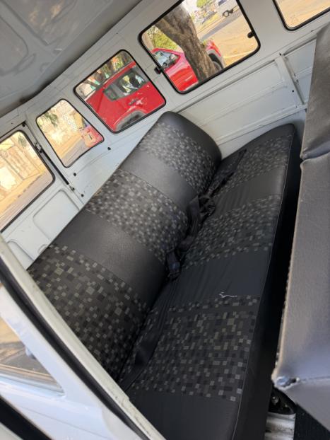 VOLKSWAGEN Kombi 1.6 3P STD MI ESCOLAR, Foto 13