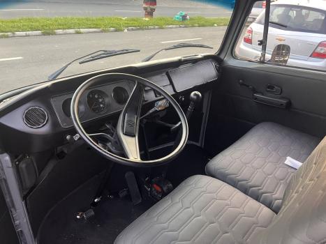 VOLKSWAGEN Kombi Furg�o 1.6, Foto 3