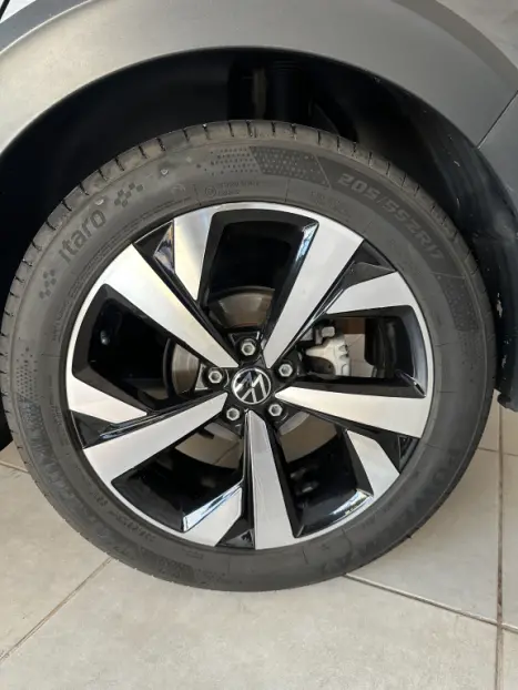VOLKSWAGEN Nivus 1.0 4P FLEX 200 TSI HIGHLINE TURBO AUTOMÁTICO, Foto 6 VOLKSWAGEN Nivus 1.0 4P FLEX 200 TSI HIGHLINE TURBO AUTOMÁTICO, Foto 6