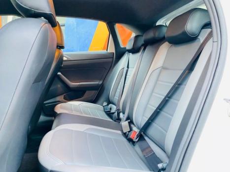 VOLKSWAGEN Nivus 1.0 4P FLEX 200 TSI HIGHLINE TURBO AUTOMTICO, Foto 6