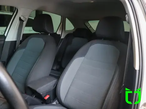 VOLKSWAGEN Nivus 1.0 4P FLEX 200 TSI COMFORTLINE TURBO AUTOMTICO, Foto 17