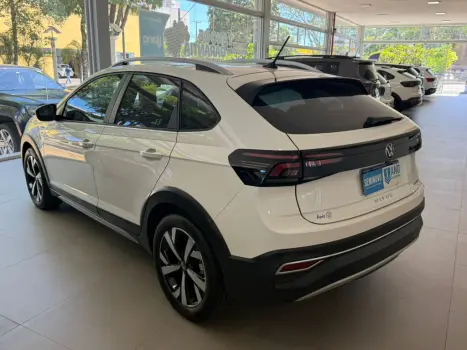 VOLKSWAGEN Nivus 1.0 4P FLEX 200 TSI HIGHLINE TURBO AUTOM�TICO, Foto 9