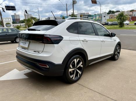 VOLKSWAGEN Nivus 1.0 4P FLEX 200 TSI HIGHLINE TURBO AUTOM�TICO, Foto 3