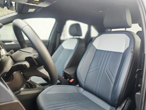 VOLKSWAGEN Nivus 1.0 4P FLEX 200 TSI HIGHLINE TURBO AUTOM�TICO, Foto 17