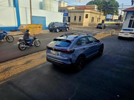 VOLKSWAGEN Nivus 1.0 4P FLEX 200 TSI HIGHLINE TURBO AUTOM�TICO, Foto 24